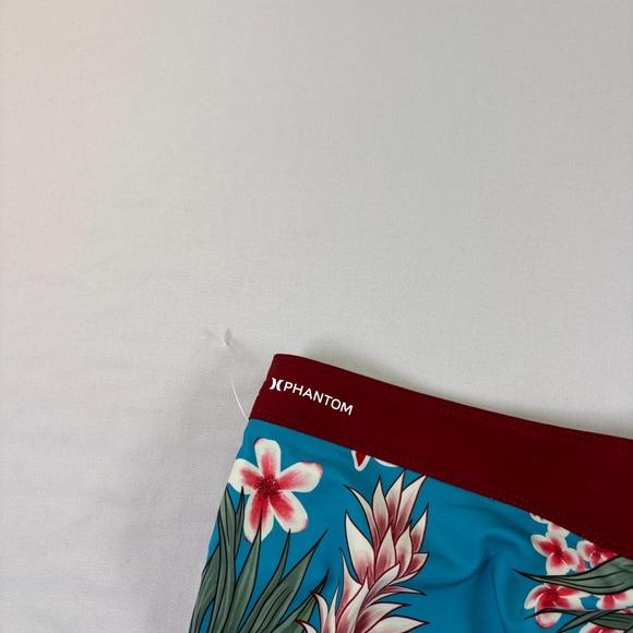 Atlanta Braves Hurley Board Shorts Mens Size 32 Blue Floral Bathing Suit MLB NEW - Picture 11 of 12